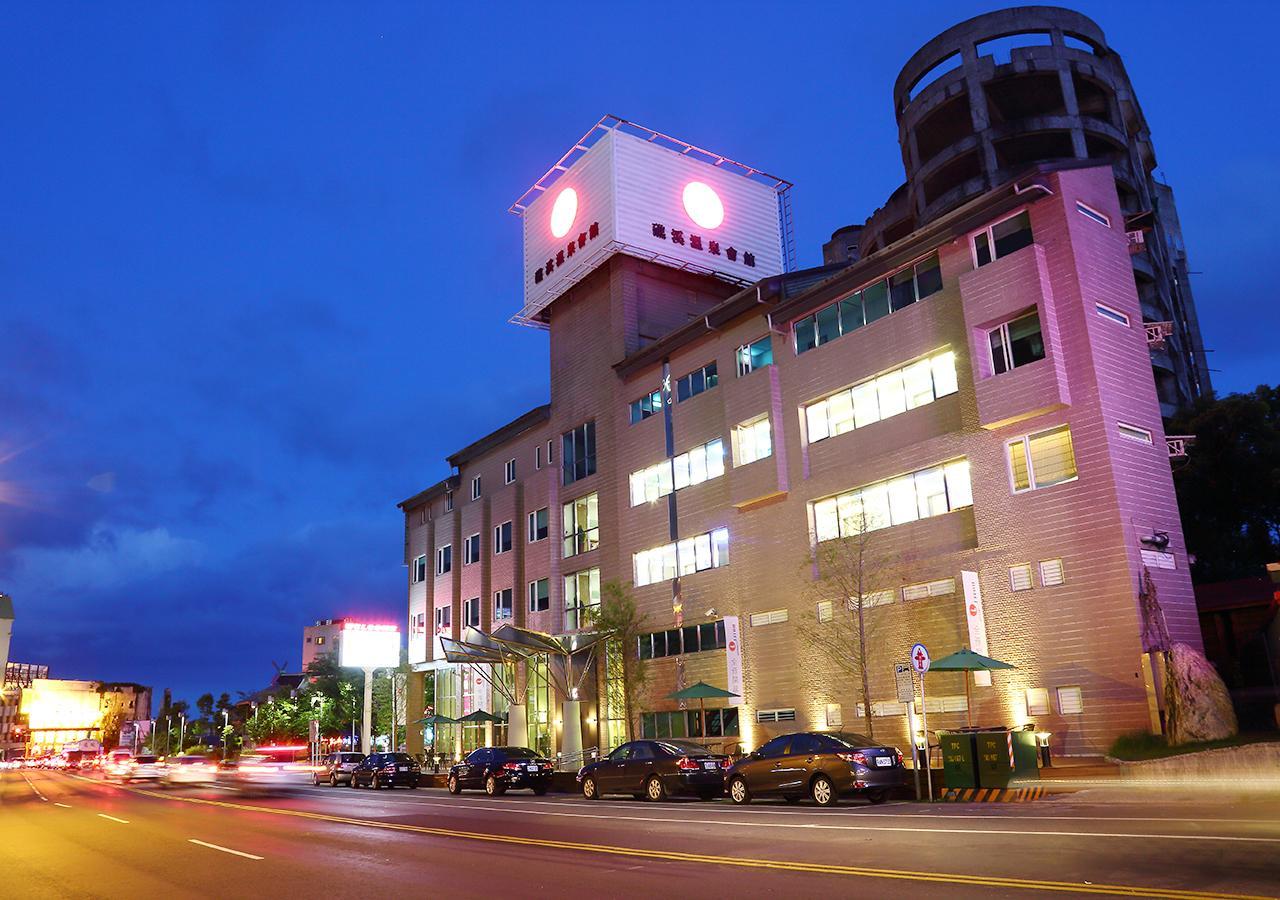 J-Hotel Jiaoxi Bagian luar foto